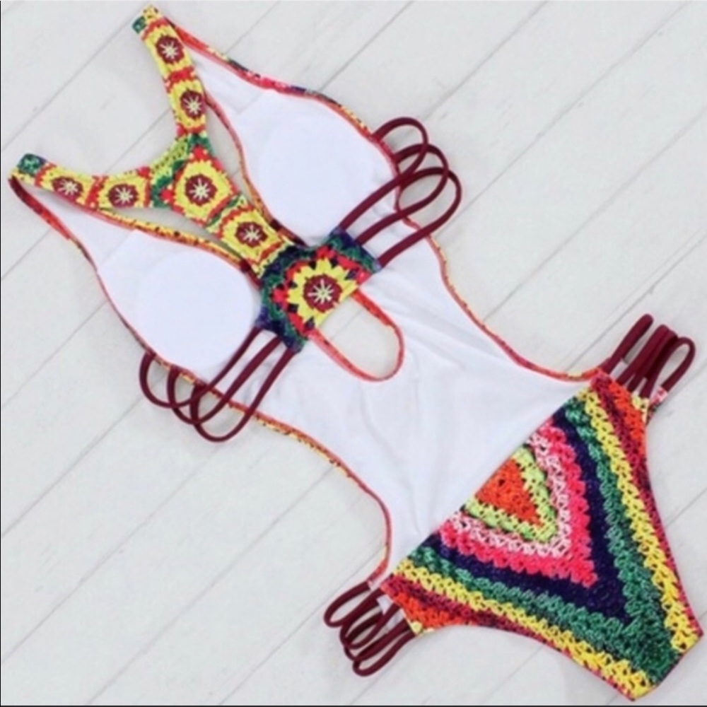 🎉HP🎉 STUNNINGLY BEAUTIFUL MONOKINI - Picture 4 of 5